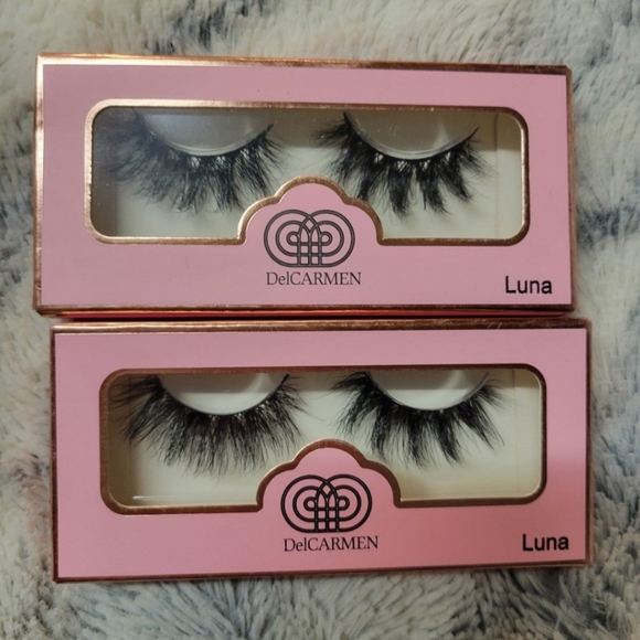 Eyelashes - Picture 2 of 2